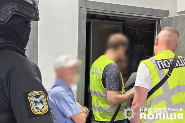 Фото з затримання. Фото: ГУ Національної поліції у м. Києві.