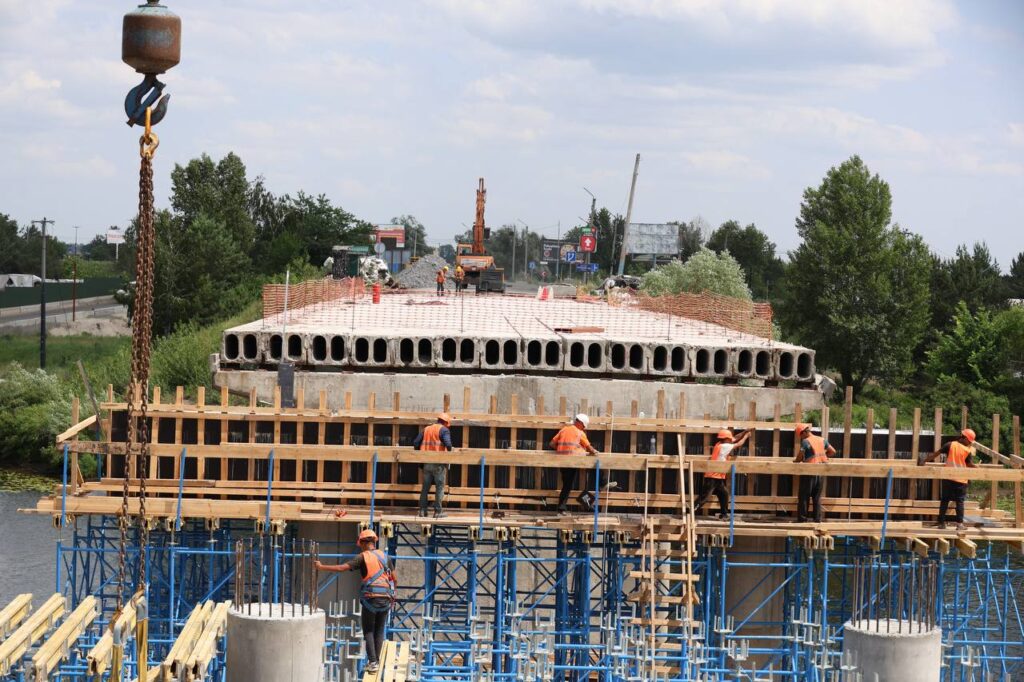 Вишгородський міст: оголошено дату завершення ремонтних робіт