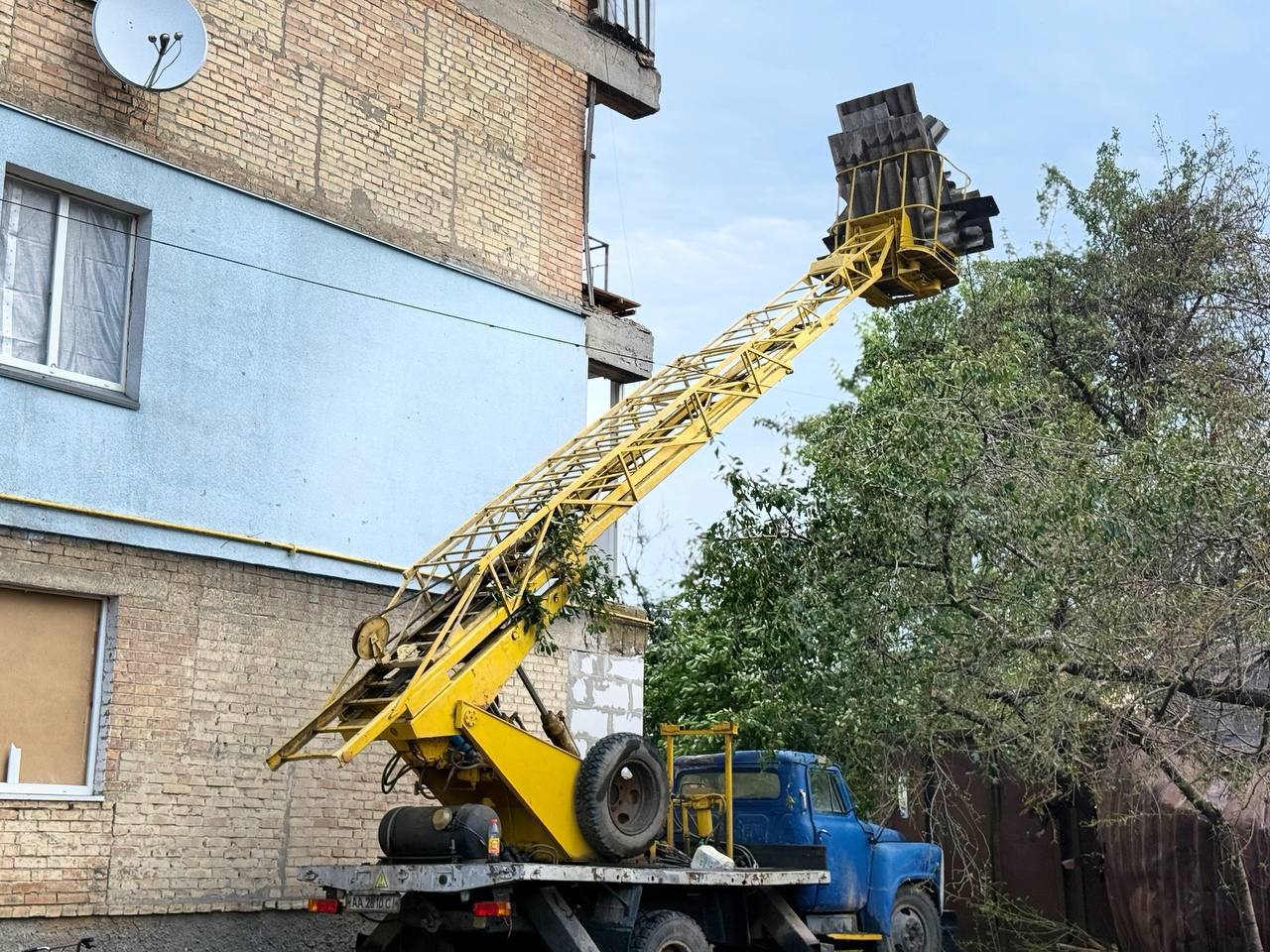 У Петрівській ОТГ стартував ремонт багатоквартирного житлового будинку – Вишгород Онлайн