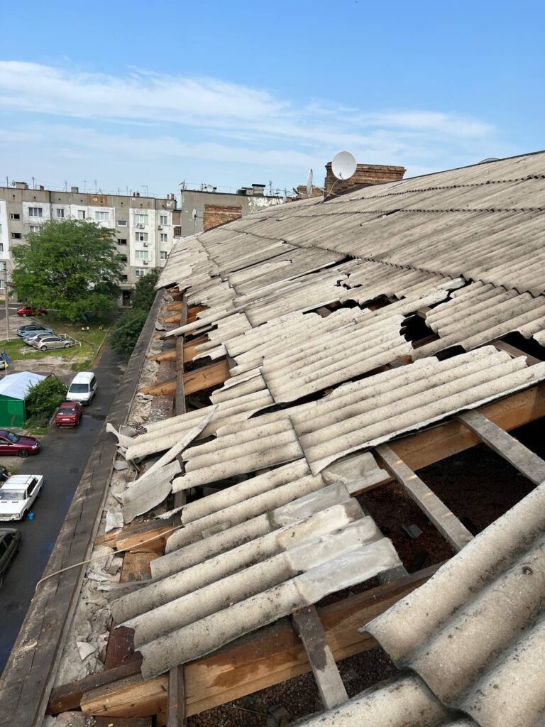У Петрівській ОТГ стартували роботи з ремонту багатоквартирного будинку