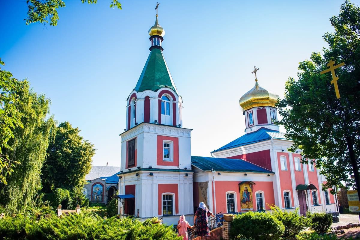 В Храмі святих Бориса і Гліба з'явилися інформаційні банери
