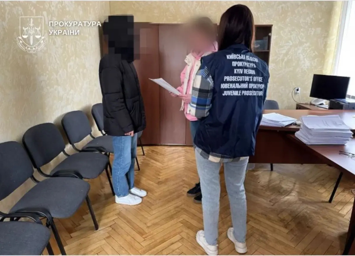 Матір затримали у справі сексуального насильства над дитиною
