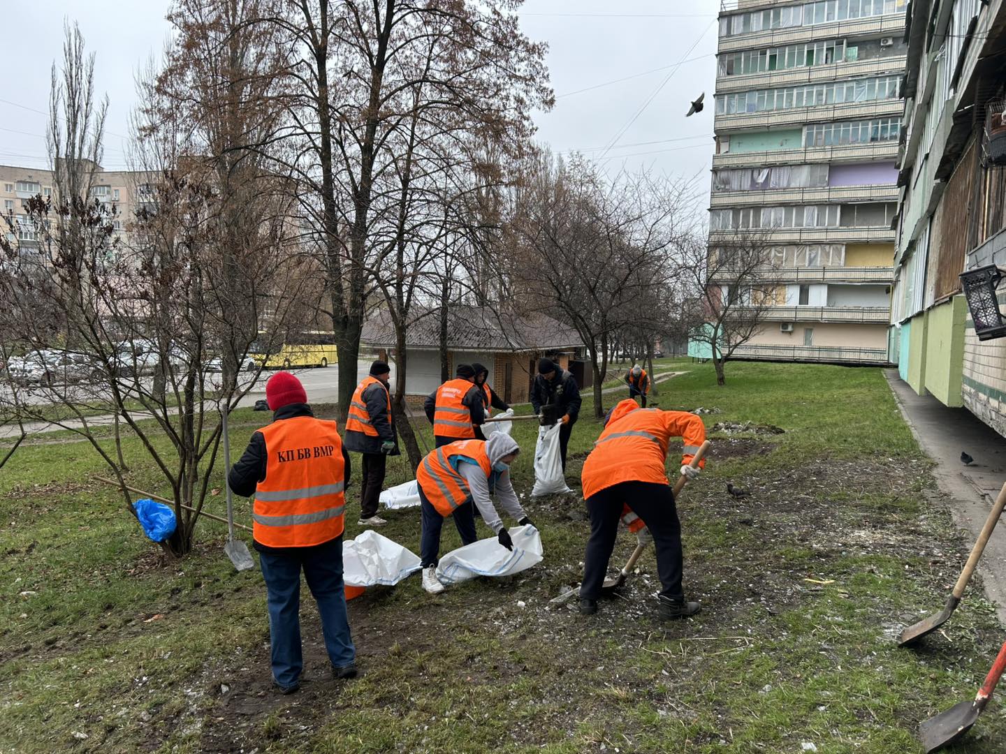 У Вишгороді завершили ліквідацію наслідків обстрілів