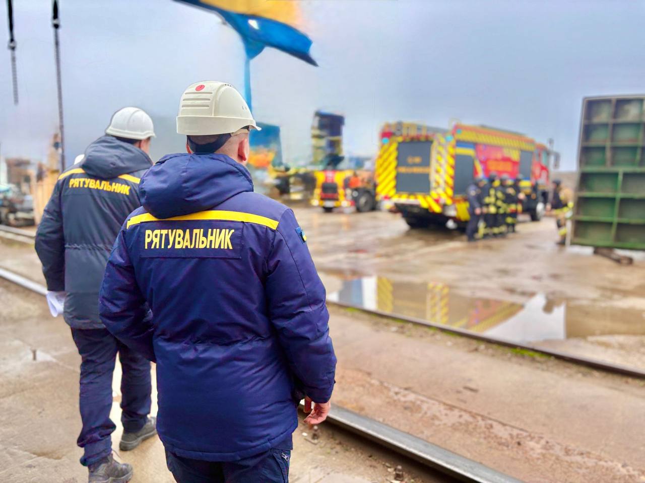 Київська ГЕС перетворилася на місце навчання для рятувальників