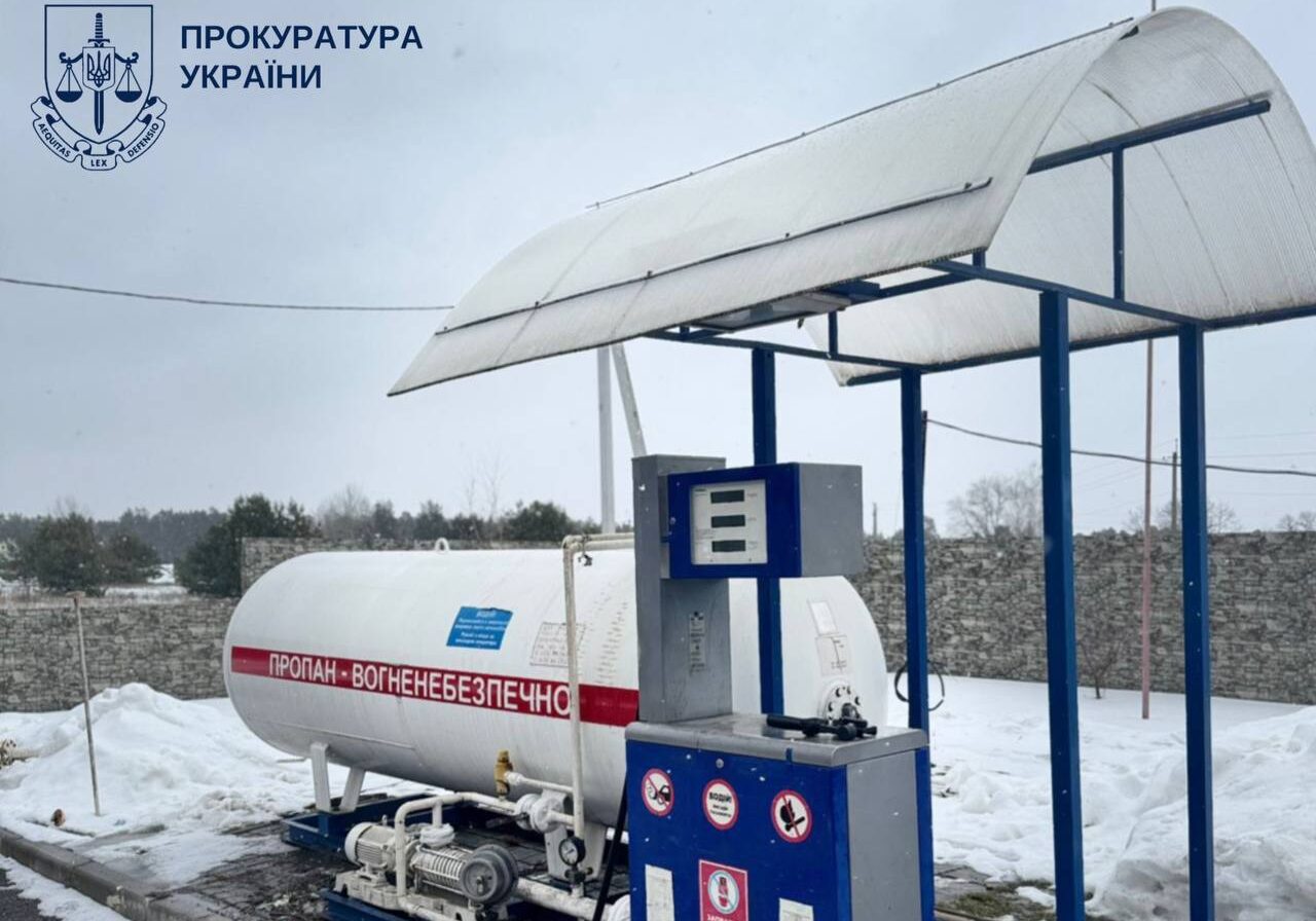 Вишгородщина та Бучанщина: Виявлено нелегальні автозаправні станції